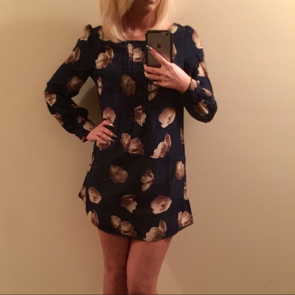 Blu Pepper Blue Floral Shift Dress - Picture 3 of 6